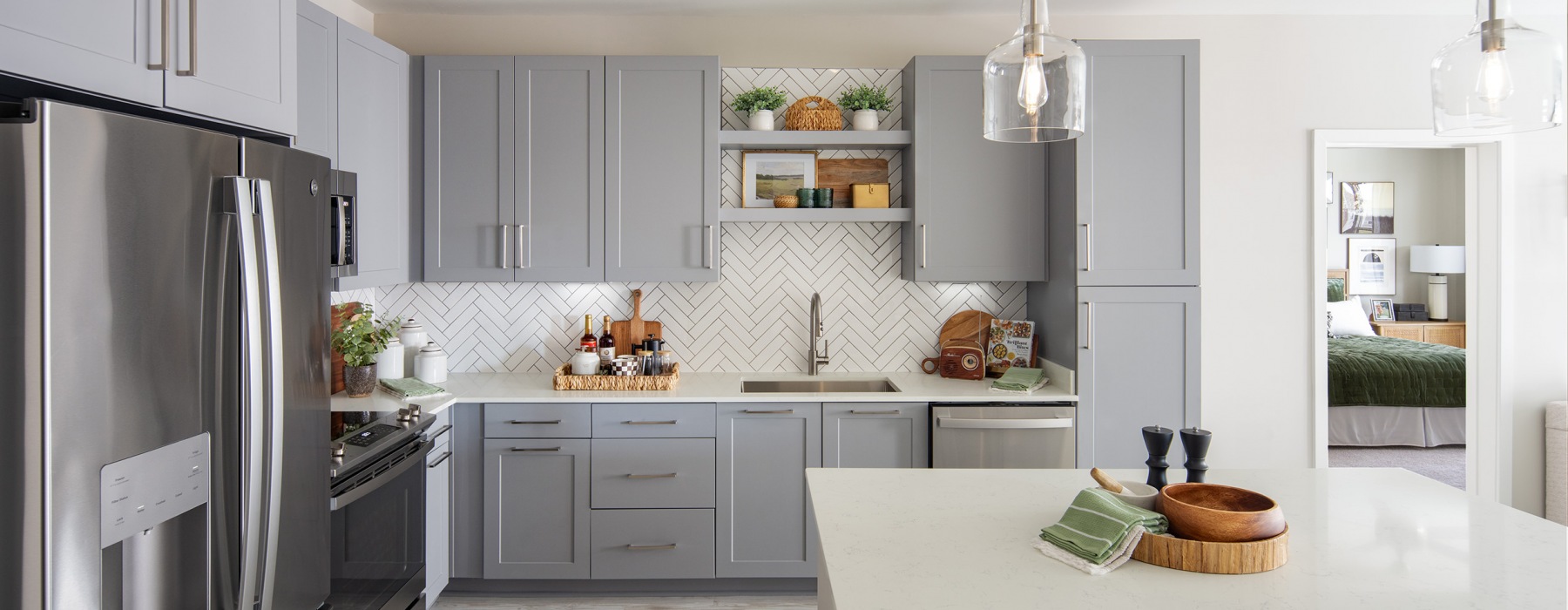 Apartment kitchen with stainless steel appliances at Aventon Annapolis